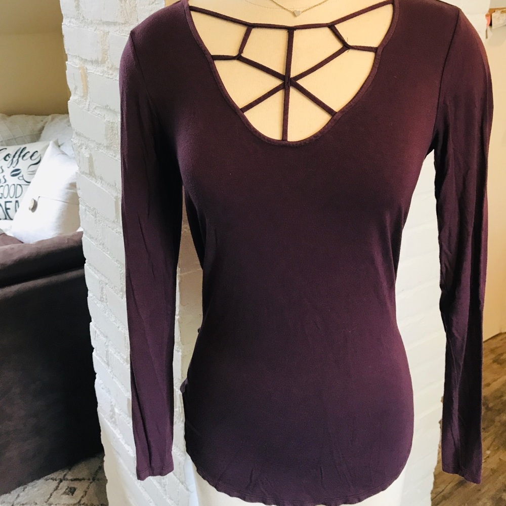 AEO Plum soft long sleeve shirt w/ cut out design